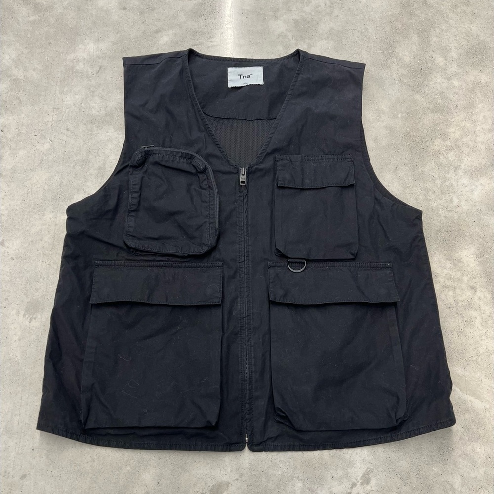 TNA Black Utility Cargo Vest | Size L